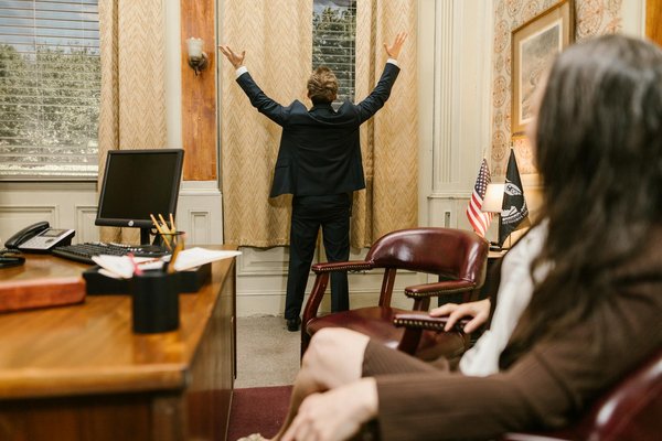 Qu'est-ce qu'un service de courrier hybride et comment il peut-il aider votre entreprise ?